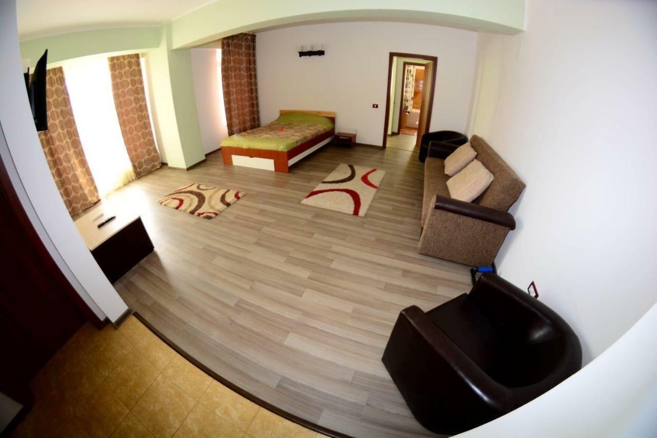 David Aprilia Apartment Navodari Bagian luar foto